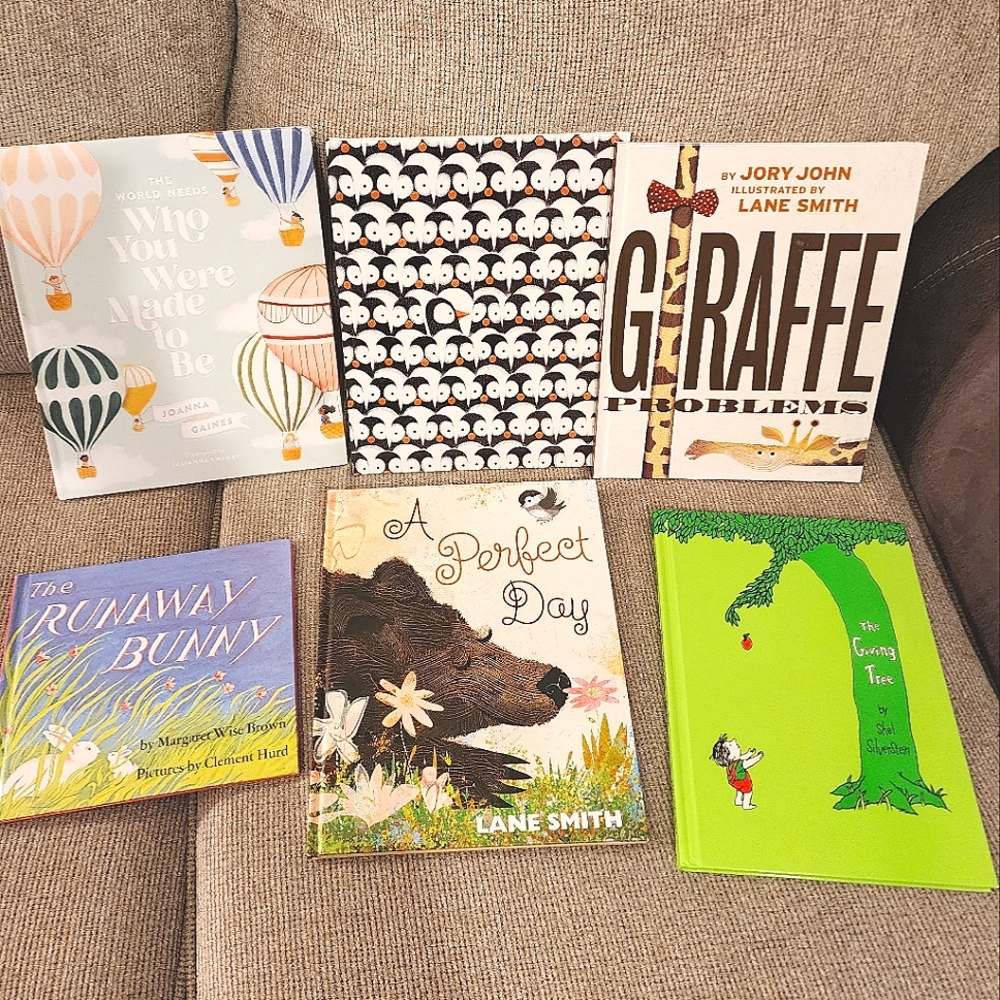 Children's Book Bundle - Picture 1 of 15